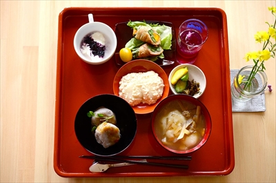 カフェはら笑で提供している地元食材を使ったお膳